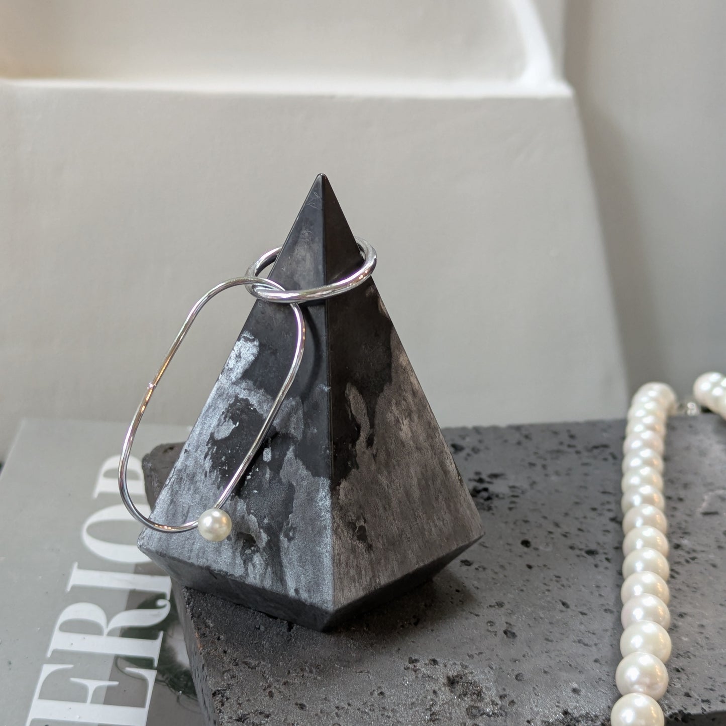 ring holder