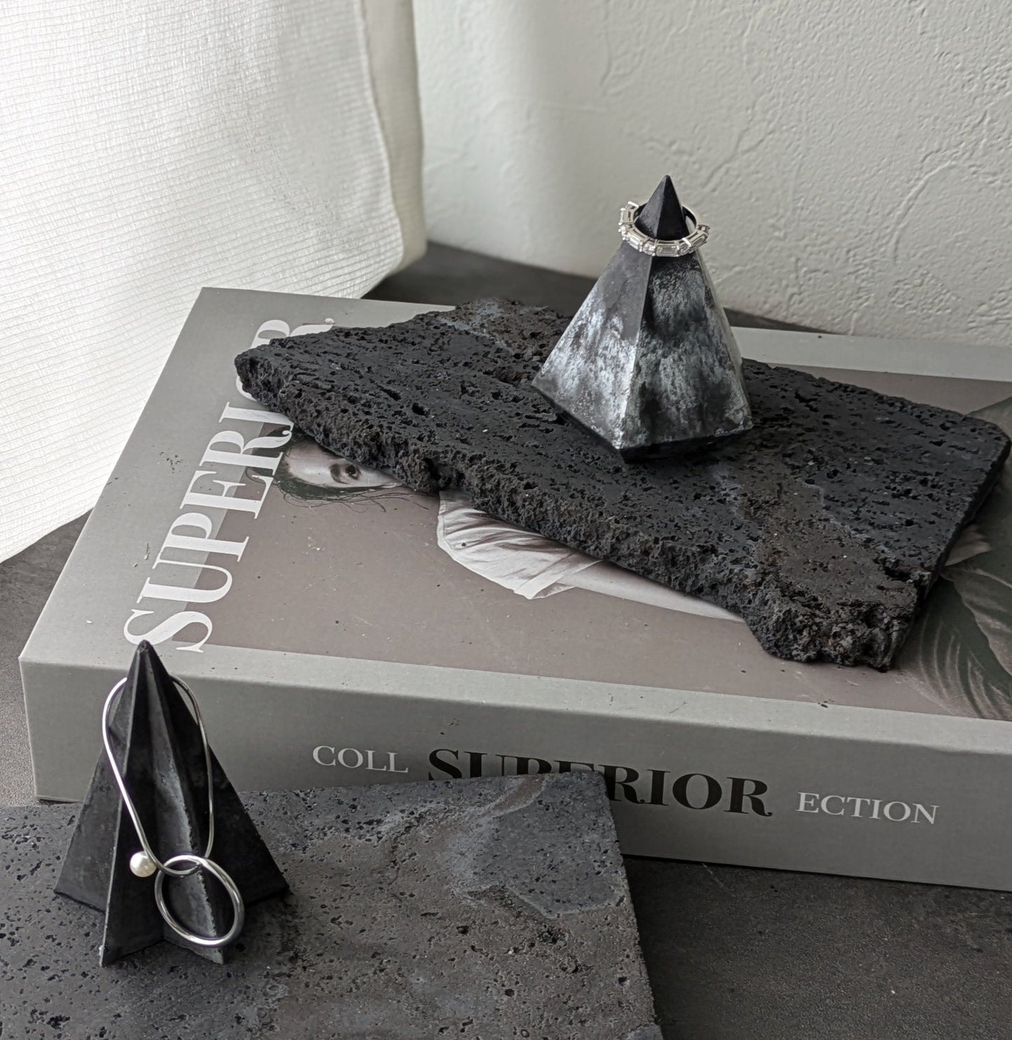 ring holder