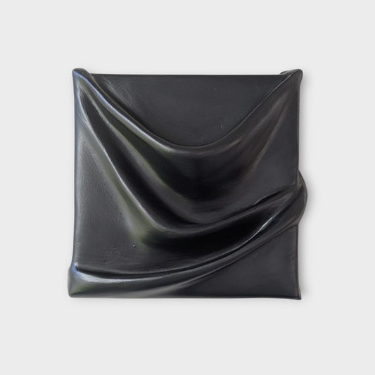 drape art 15×15-black