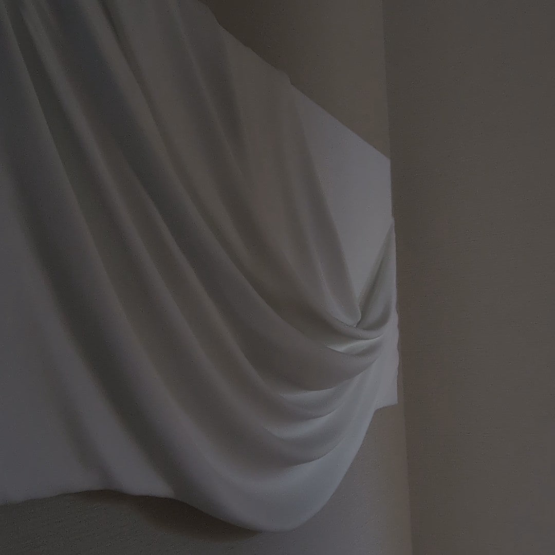 Held in Silence｜Drape Art｜45×82
