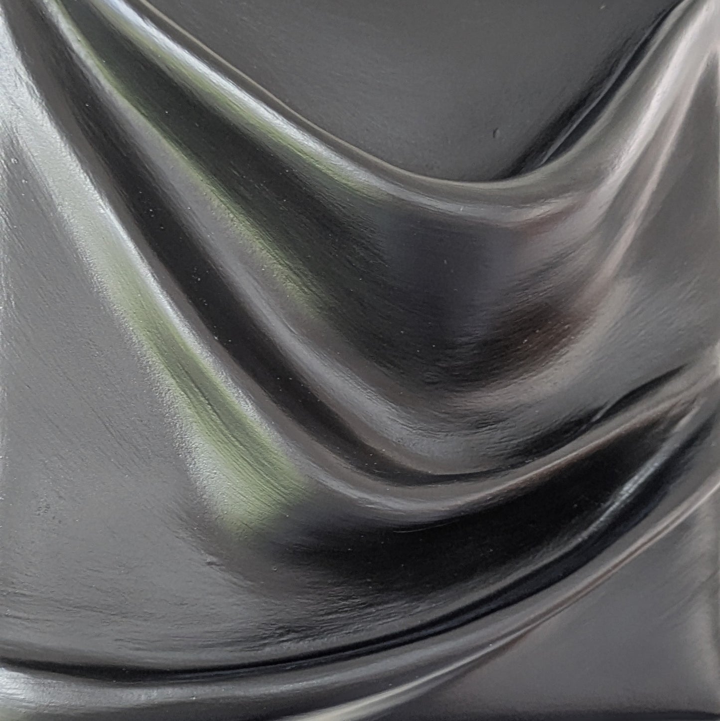 drape art 15×15-black